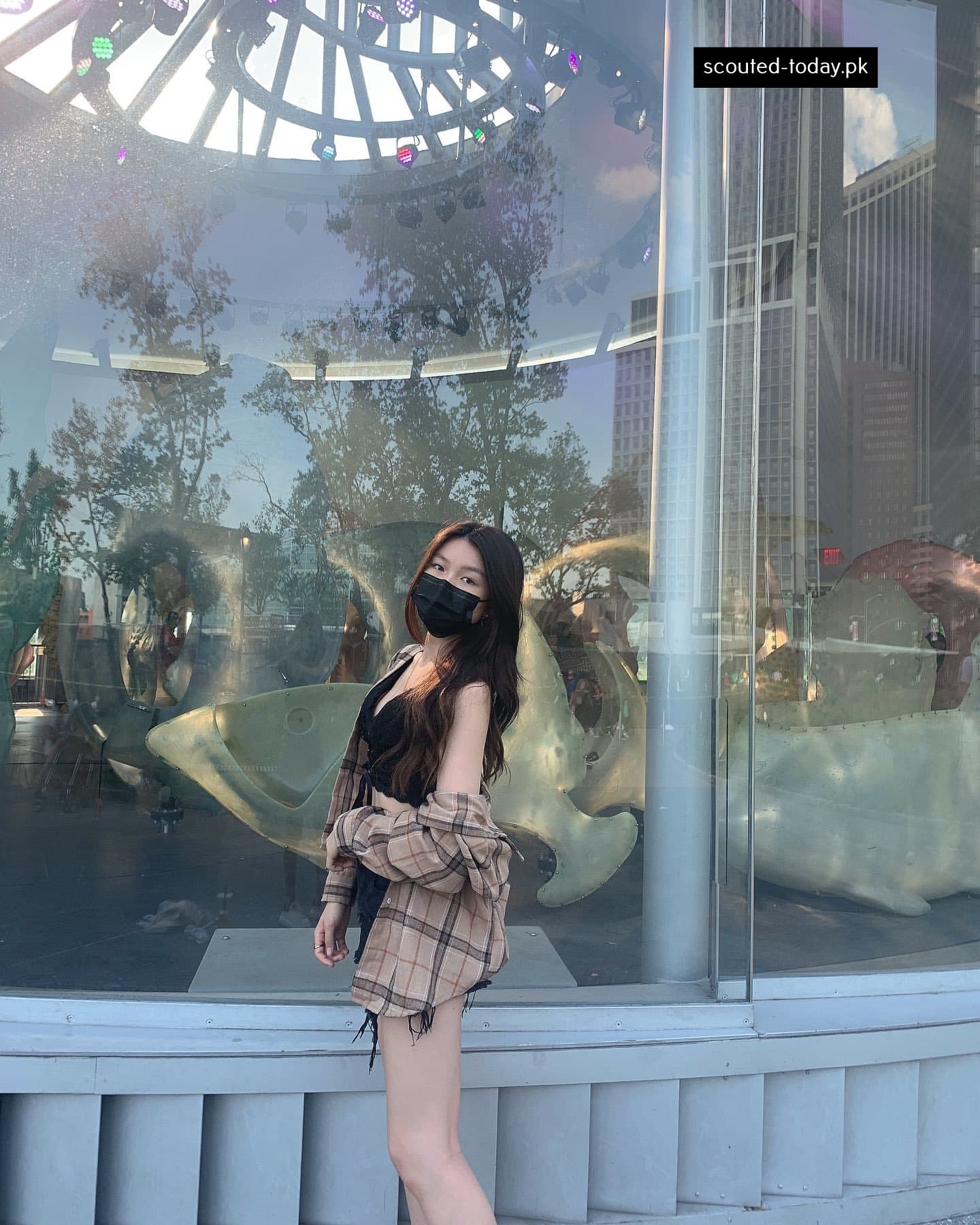 Michelle Hu - image 2