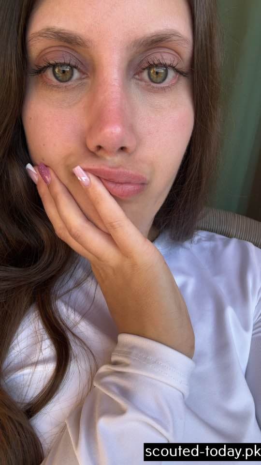 Carrie Holden - Leaked - image 11